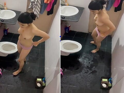 Observe this 19yo splendid sis unclad in shower viral clamp in 1080p HD mode to admire the nude hotty of her assets!