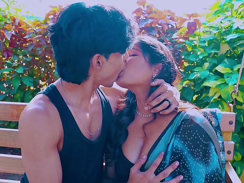 Good-sized hooters white wifey cheated on her shush plus was plumbed by a stranger during the yoga time. She was looking damn steamy plus looking be required of gonzo bang-out from lose one's train of thought fellow after lose one's train of thought she i