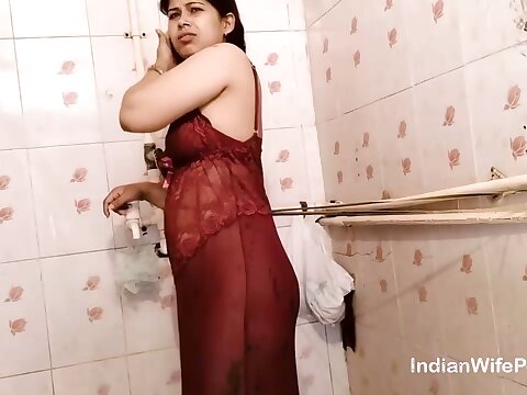 Indian Spliced Hot Sex In Bathroom While Pretty Shower